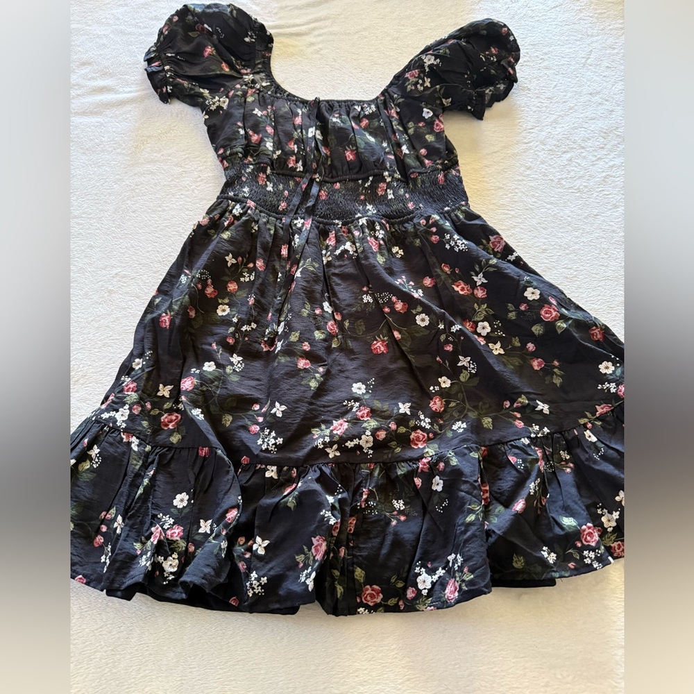 HESPERUS M FLORAL BOHEMIAN BLACK FLORAL DRESS MINI SMOCKED PUFF SLEEVES